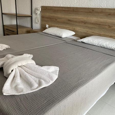 Agia Marina  Georgina酒店 外观 照片