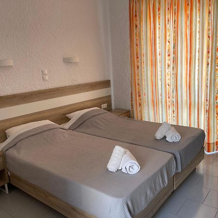 Agia Marina  Georgina酒店 外观 照片