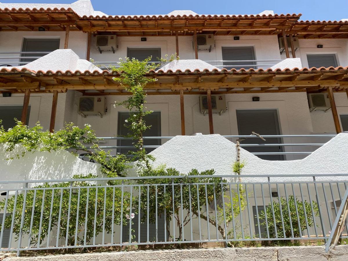Agia Marina  Georgina酒店 外观 照片