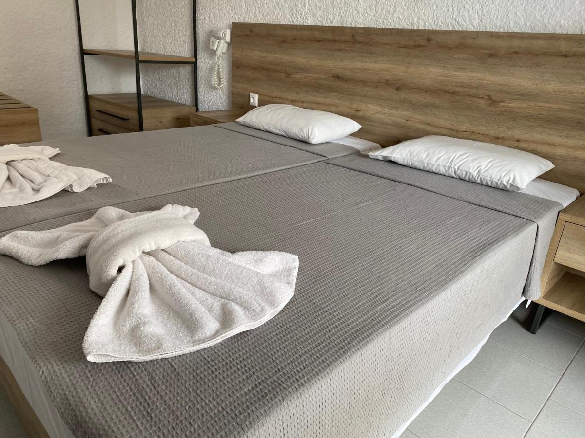 Agia Marina  Georgina酒店 外观 照片